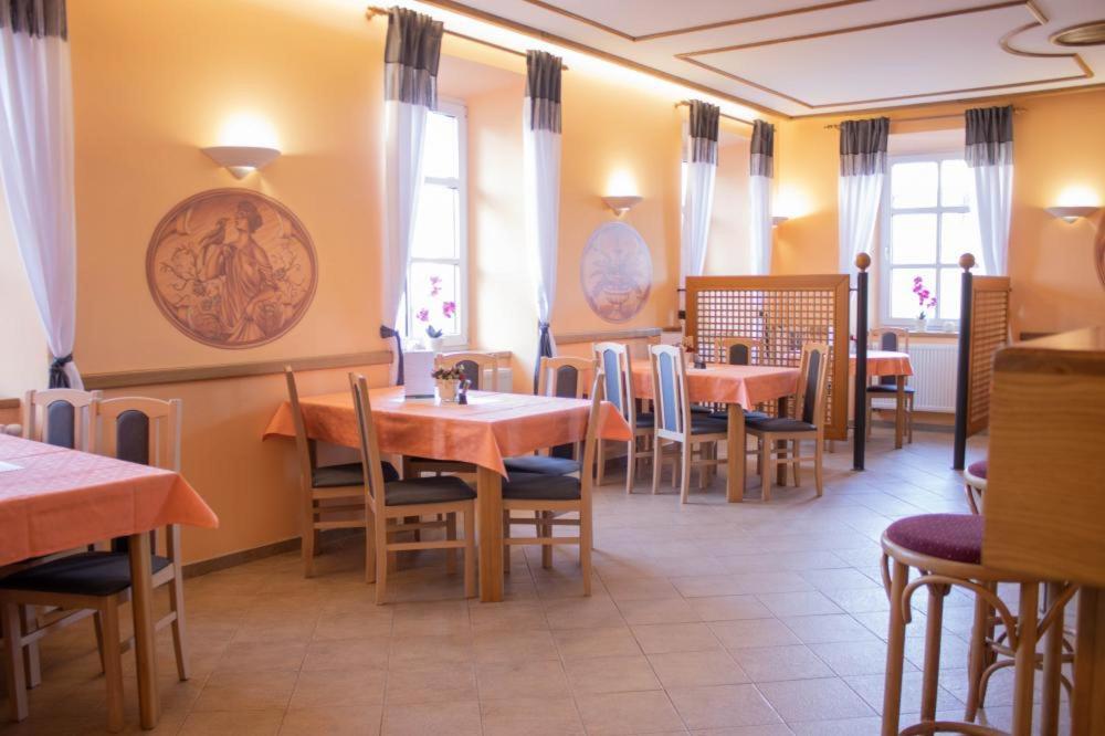 Hotel Zamecek Raspenava Eksteriør billede